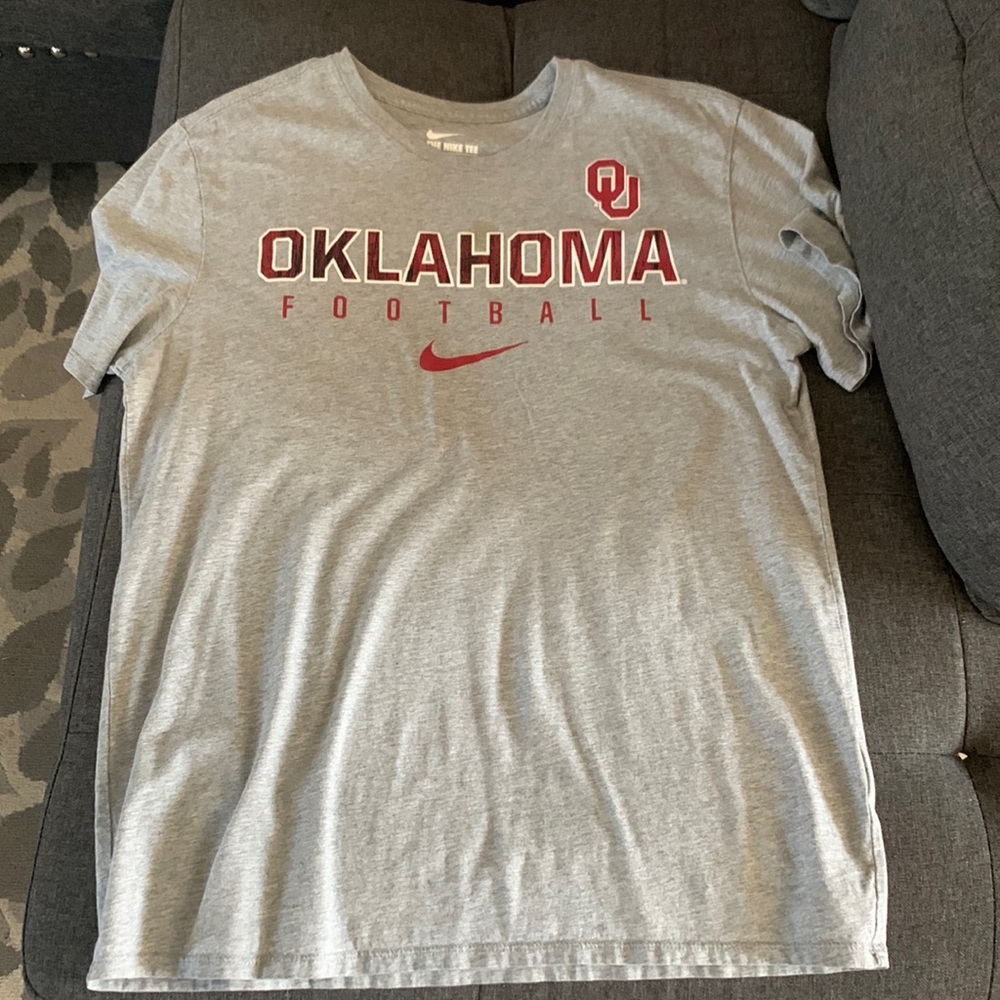 Ou Nike t shirt